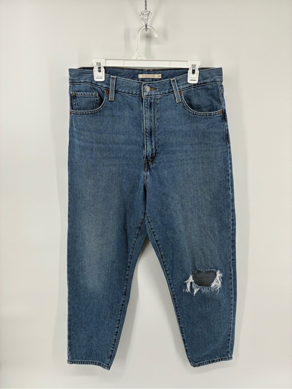 Levi's Women's High Rise Mom Blue Jeans Ripped Knee